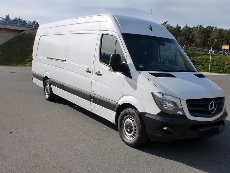 Weiß Gebraucht 2017 Mercedes Sprinter Van | 19.389 € (Fairer Preis) - Bild 1/4