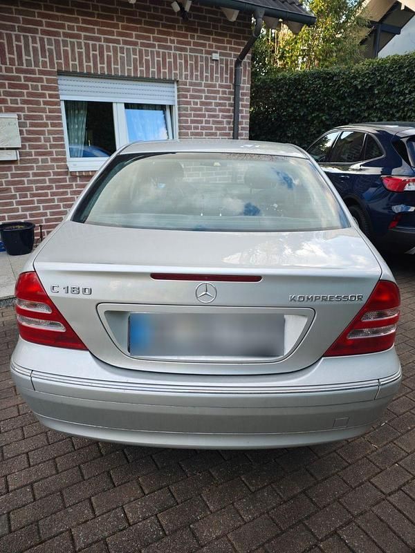 Gebraucht Mercedes C180 Elegance 143 PS (105 kW) 2003 Silber Limousine