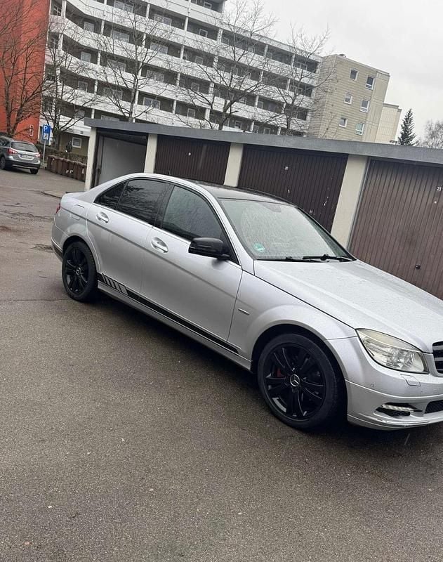 Gebraucht Mercedes C200 185 PS (136 kW) 2010 Grau Limousine