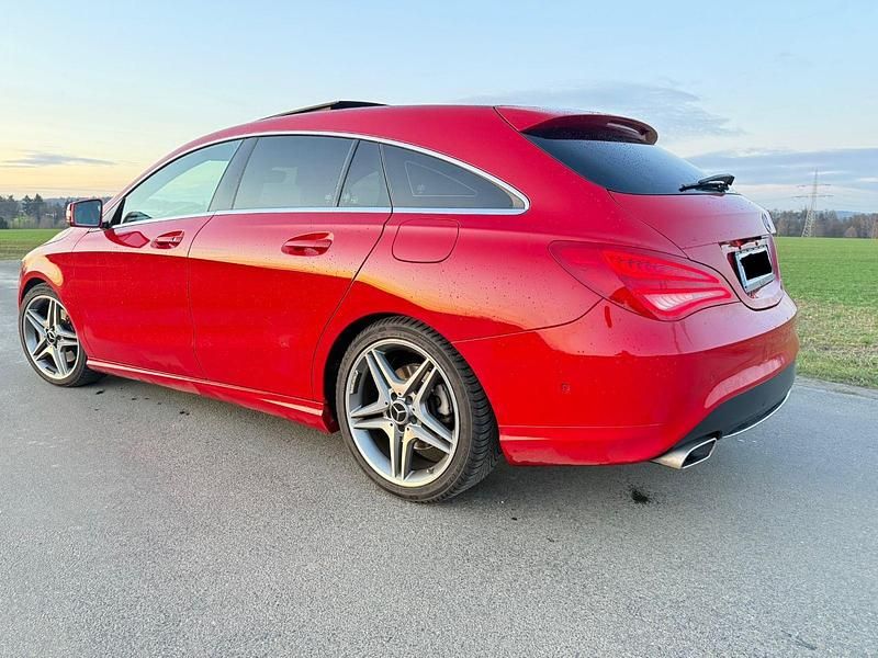 Gebraucht Mercedes CLA250 AMG line 211 PS (155 kW) 2016 Rot Limousine
