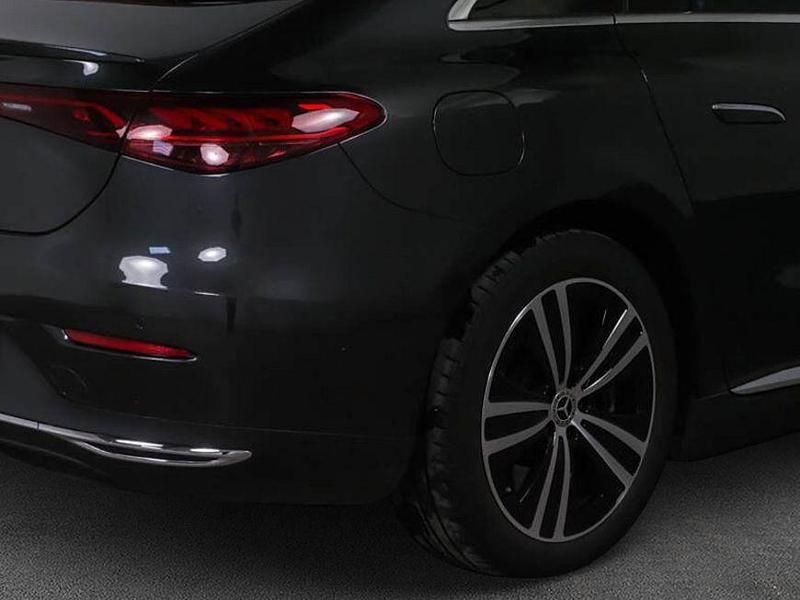 Gebraucht Mercedes EQE300 Electric Art 180 kW (245 PS) 2024 Grau Limousine
