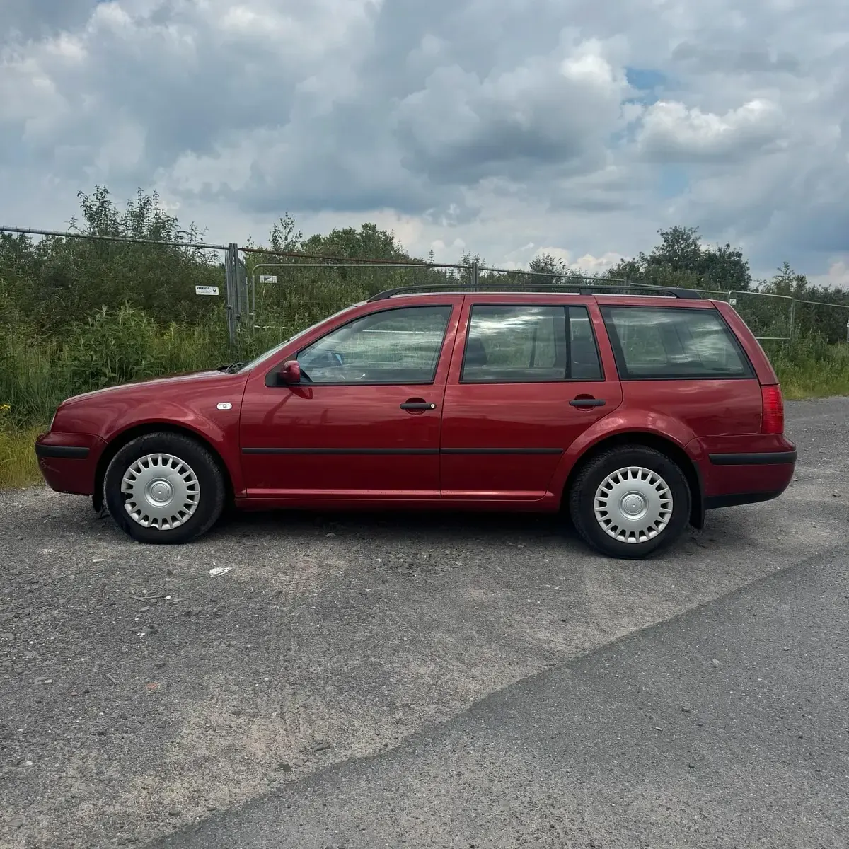 Gebraucht VW Golf IV Comfortline 116 PS (85 kW) 2000 Rot Kombi