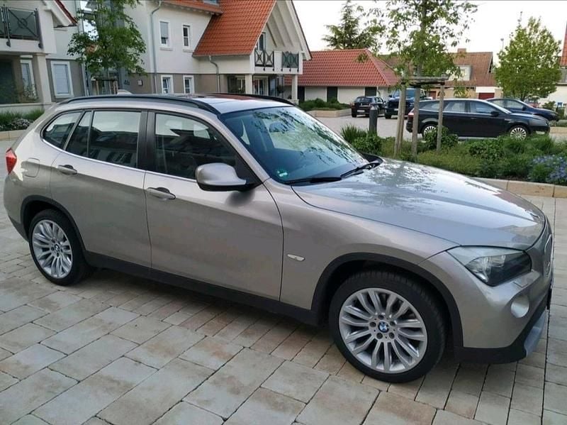 Gebraucht BMW X1 204 PS (150 kW) 2011 Braun SUV