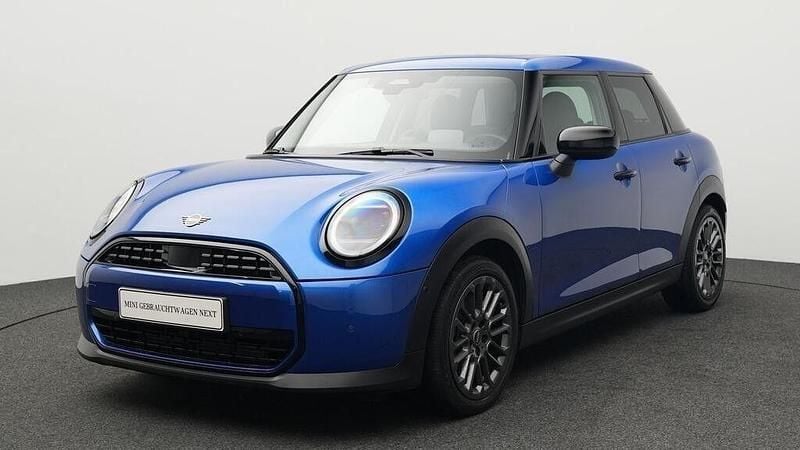 Gebraucht Mini Cooper Classic 114 kW (156 PS) 2025 Blazing blue metallic Kleinwagen