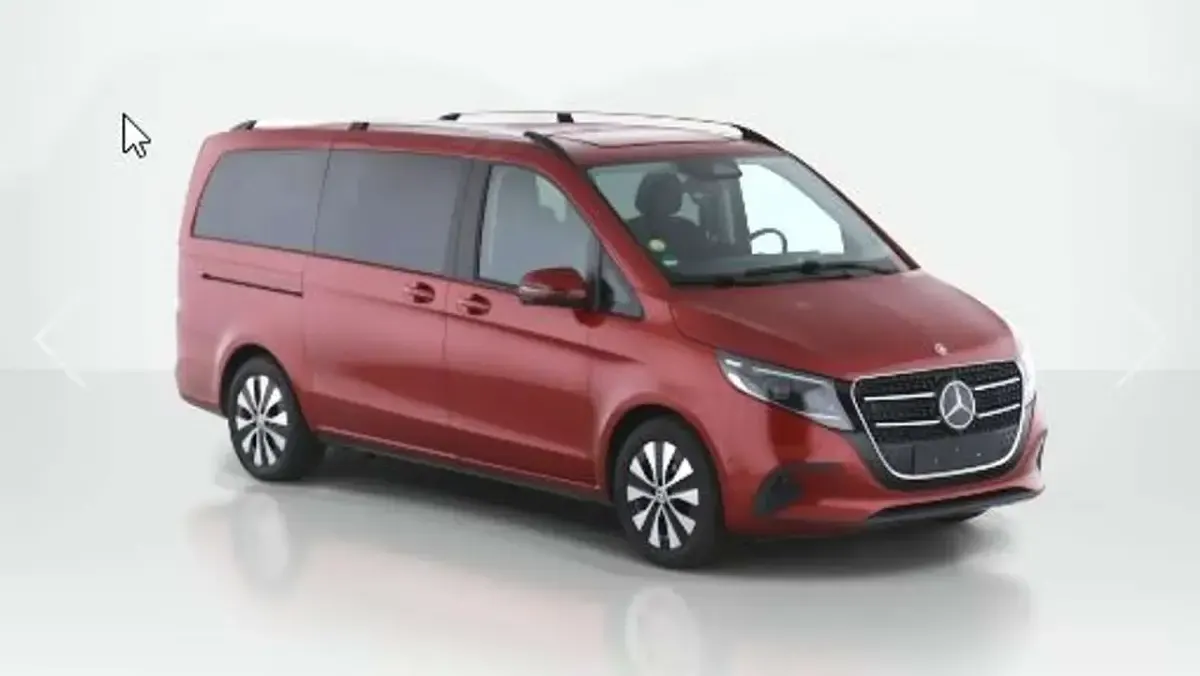 Gebraucht Mercedes V220 Style 163 PS (119 kW) 2025 Rot Van / Kleinbus