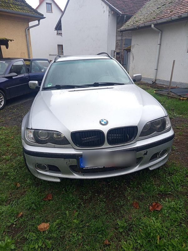 Silber Gebraucht 2002 BMW 325 Kombi | 2.900 € (Fairer Preis) - Bild 1/4
