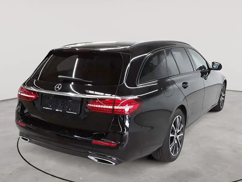 Gebraucht Mercedes E400 Exclusive 330 PS (242 kW) 2022 Schwarz Limousine