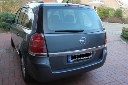 Gebraucht Opel Zafira 141 PS (103 kW) 2005 Grau metallic Van / Kleinbus