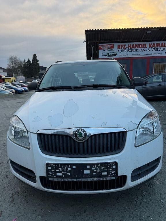 Gebraucht Skoda Fabia Cool Edition 80 PS (58 kW) 2010 Weiß Kombi