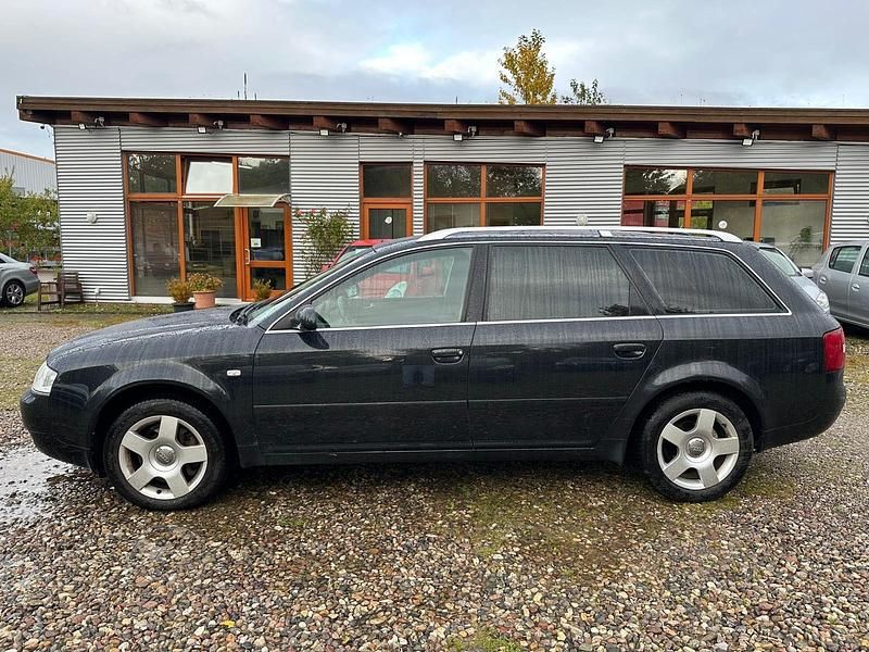 Gebraucht Audi A6 Business 163 PS (119 kW) 2004 Schwarz Kombi