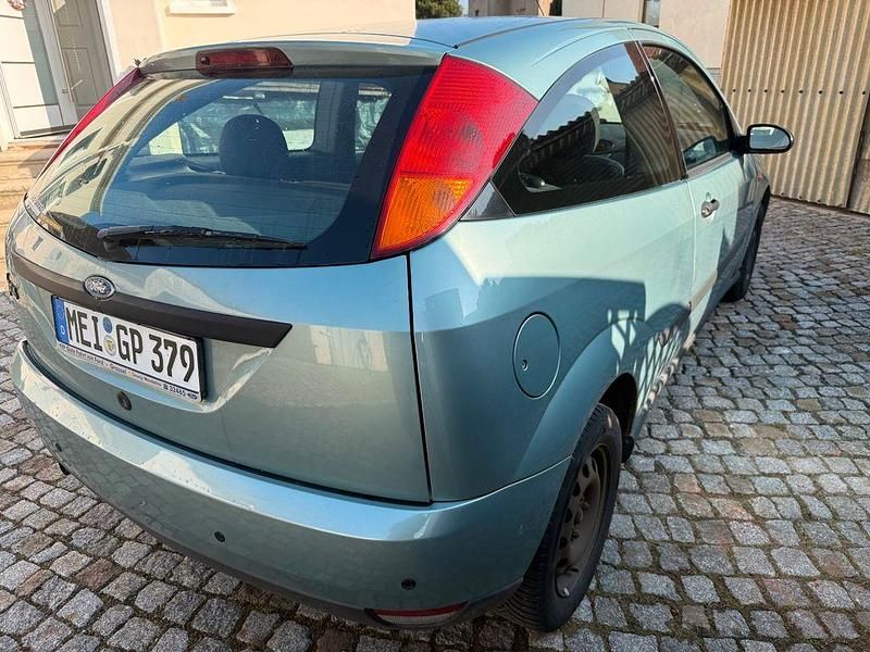 Gebraucht Ford Focus Trend 75 PS (55 kW) 1999 Blau Limousine
