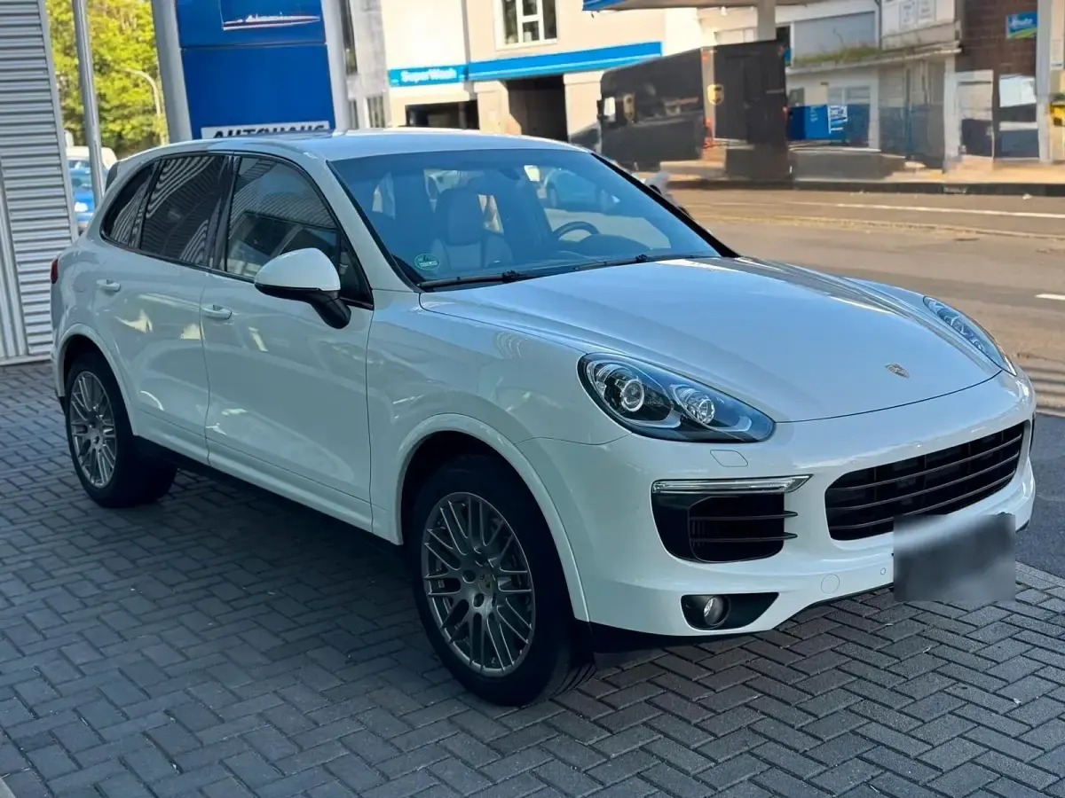 Usata Porsche Cayenne Platinum Edition 262 CV (192 kW) 2017 Bianco SUV