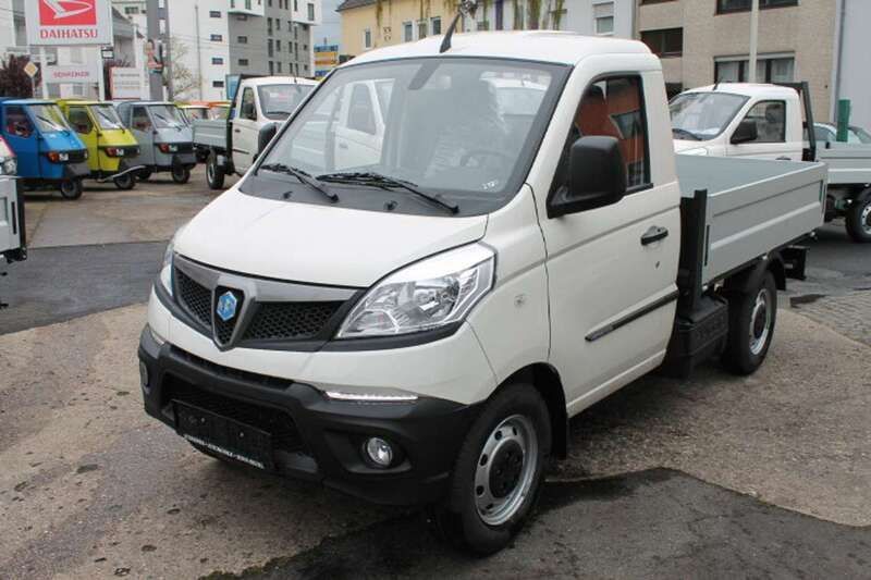 Plaster weiss Neu 2025 Piaggio Porter SUV | 28.990 € (Fairer Preis) - Bild 1/4