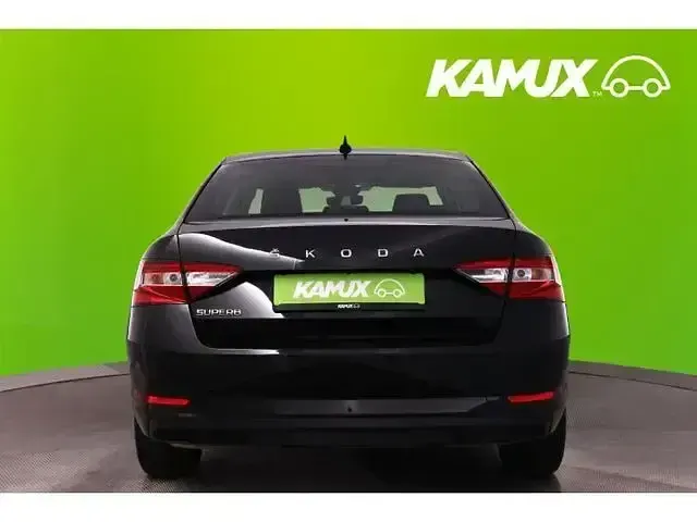 Gebraucht Skoda Superb Style 150 PS (110 kW) 2023 Schwarz Limousine