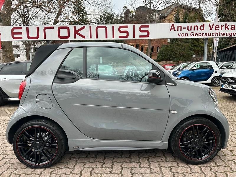 Gebraucht Smart ForTwo Cabrio Brabus 109 PS (80 kW) 2017 Nardograu Cabrio