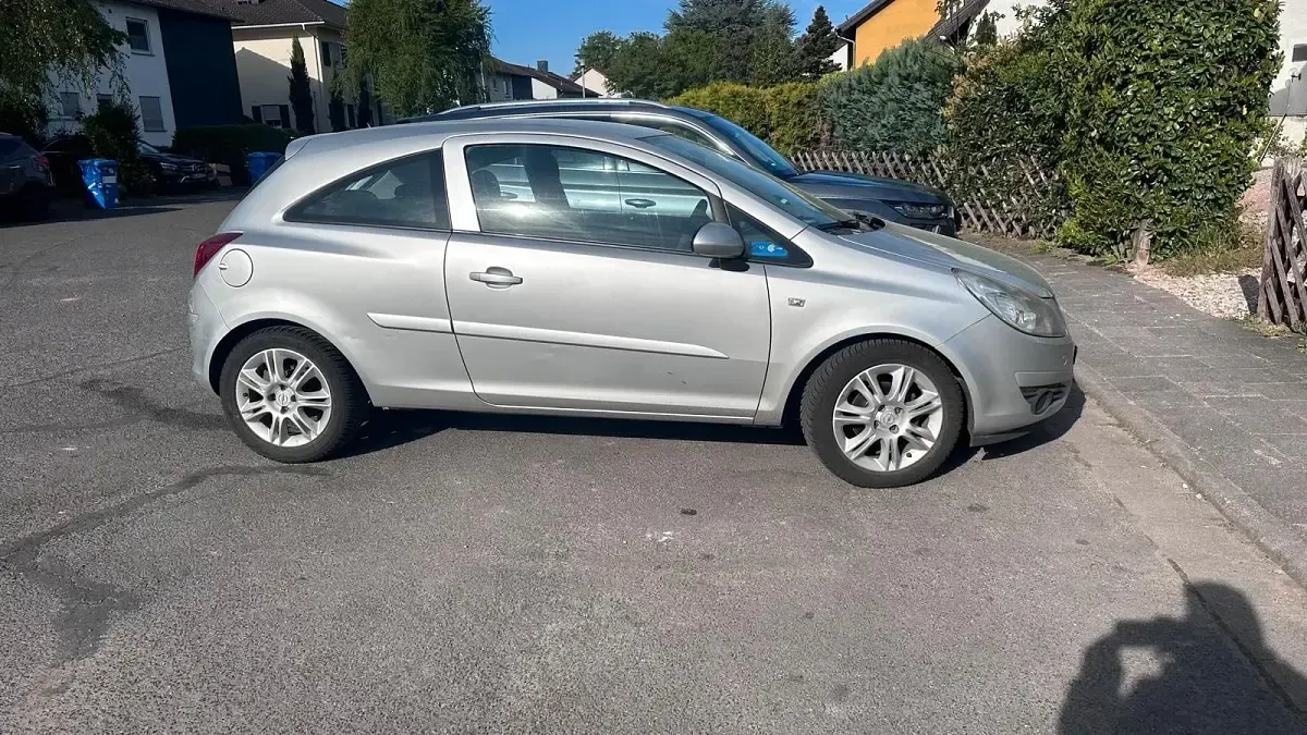 Gebraucht Opel Corsa 80 PS (58 kW) 2008 Grau Kleinwagen