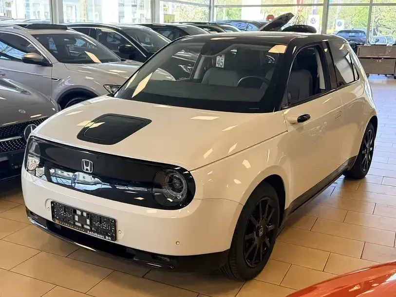 Käytetty Honda e 100 kW (136 HP) 2024 Valkoinen Viistoperä