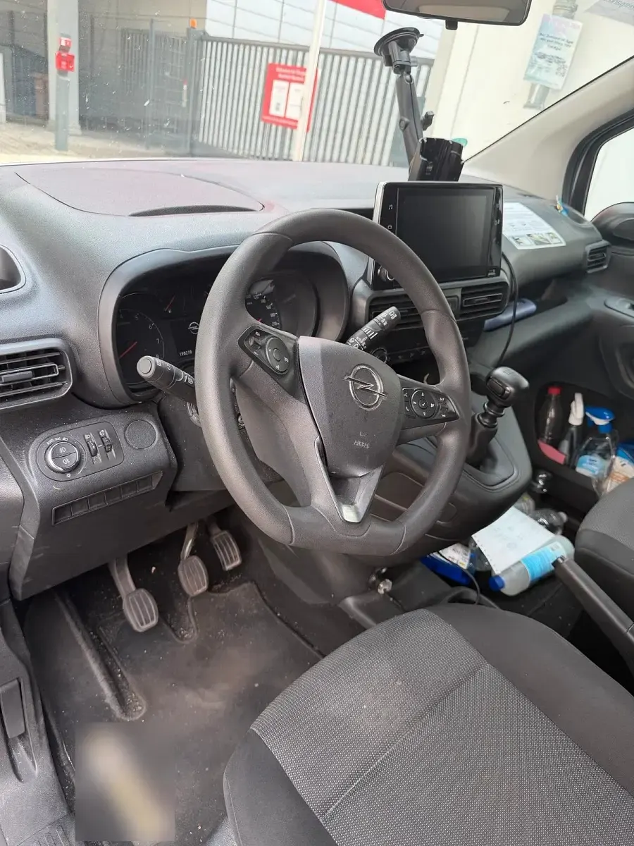 Gebraucht Opel Combo 102 PS (75 kW) 2023 Weiß Van / Kleinbus