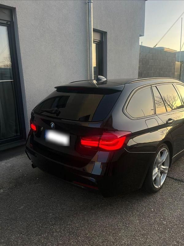 Gebraucht BMW 320 M Sport 184 PS (135 kW) 2013 Schwarz Kombi