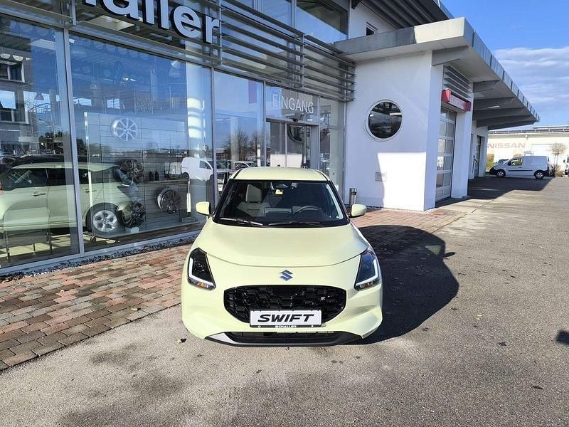 Neu Suzuki Swift Comfort 83 PS (61 kW) 2026 Gelb Limousine
