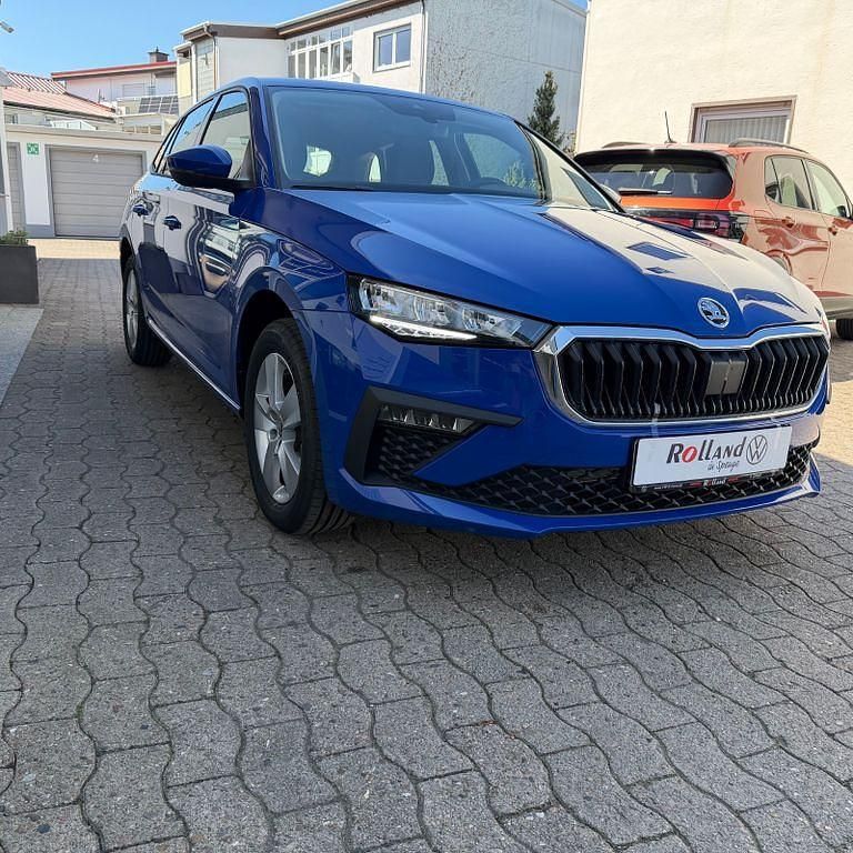 Usata Skoda Scala Essence 95 CV (69 kW) 2026 Blu Utilitaria