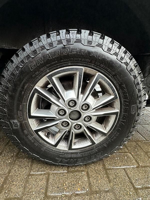 Gebraucht Iveco Daily 136 PS (100 kW) 2018 Weiß Van / Kleinbus