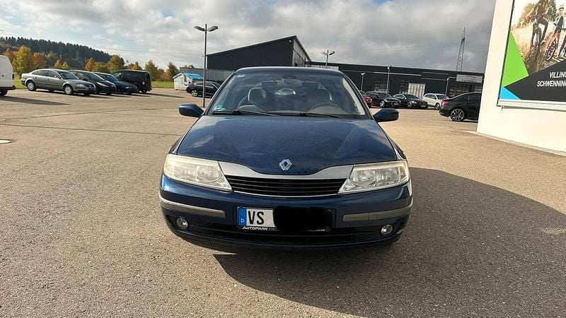 Blau Gebraucht 2001 Renault Laguna II Limousine | 1.400 € (Superpreis) - Bild 1/4