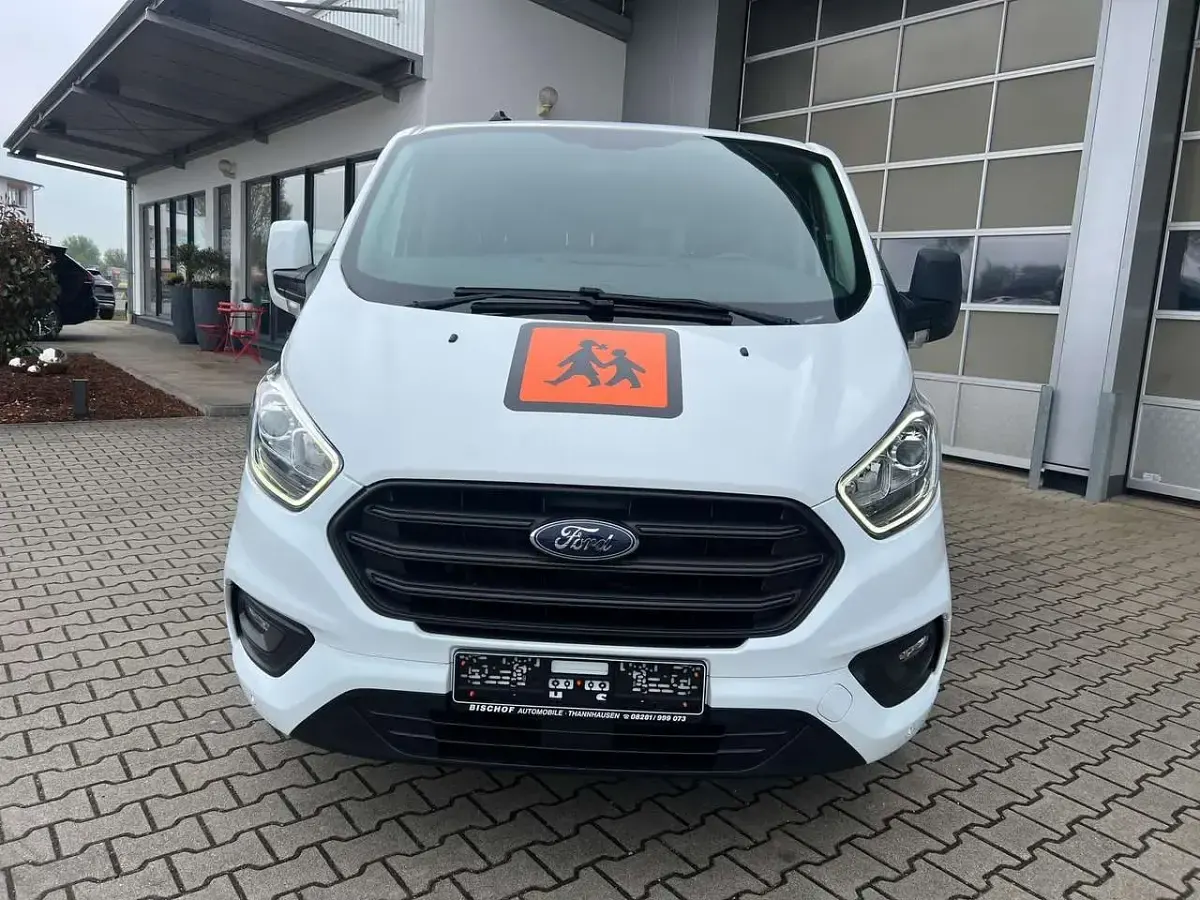 Gebraucht Ford Transit Custom Trend 105 PS (77 kW) 2020 Frostweiß Kombi