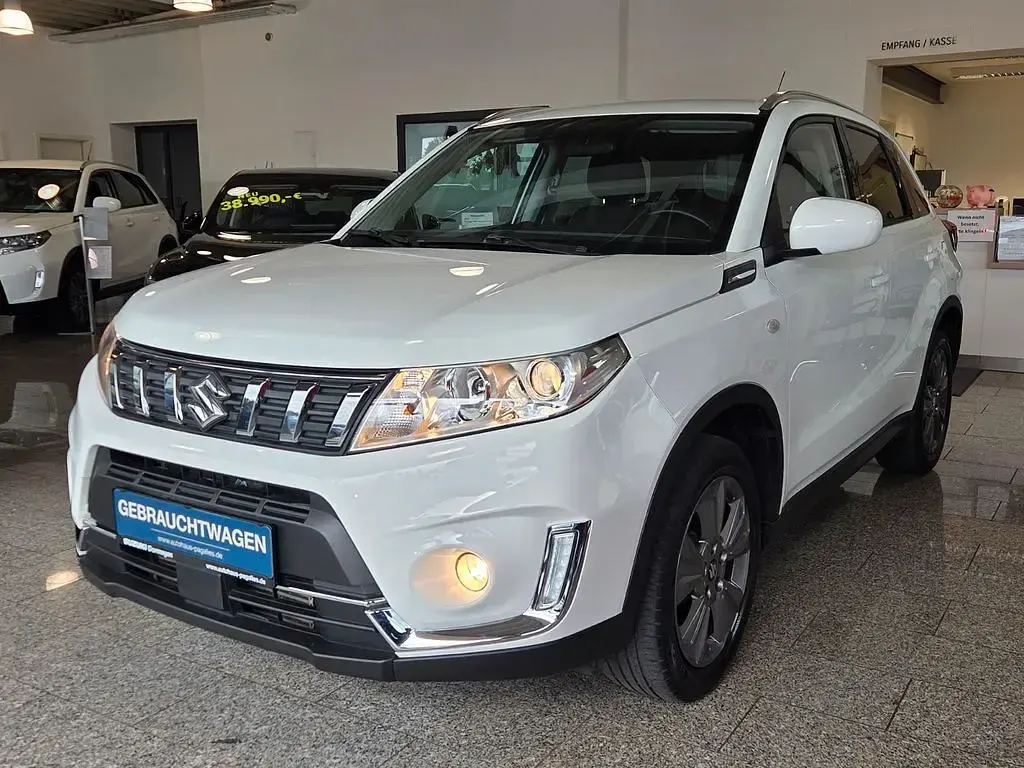 Gebraucht Suzuki Vitara Comfort 140 PS (102 kW) 2018 Weiß SUV