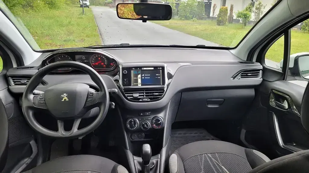 Brugt Peugeot 208 Access 82 HK (60 kW) 2014 Hvid Hatchback
