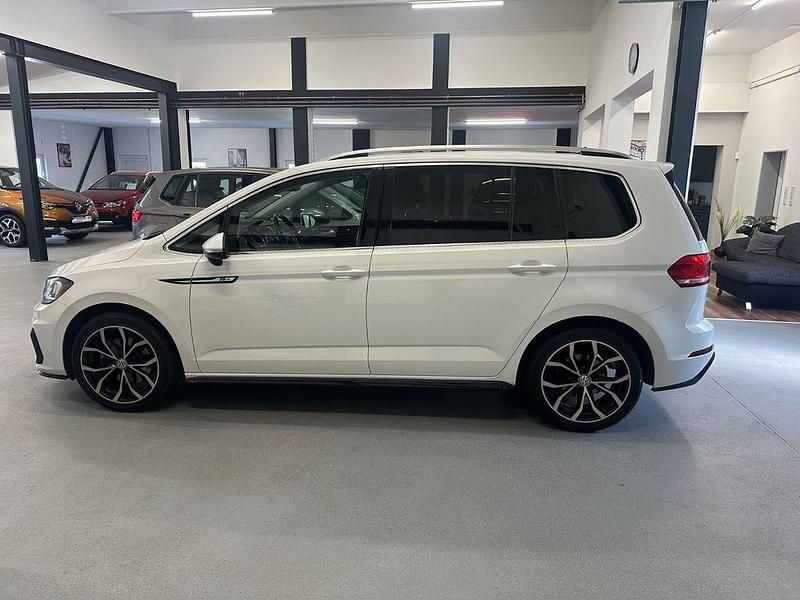 Gebraucht VW Touran Highline 150 PS (110 kW) 2018 Weiß Van / Kleinbus