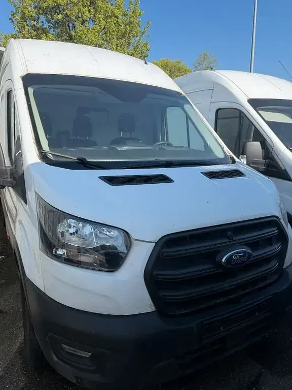 Second-hand Ford Transit 131 CP (96 kW) 2024 Alb Monovolum