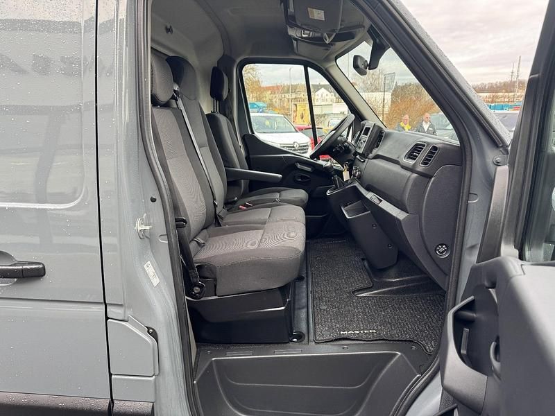 Gebraucht Renault Master Komfort 150 PS (110 kW) 2021 Van