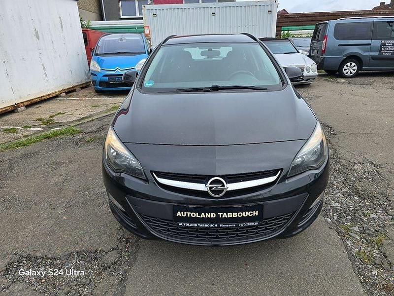 Gebraucht Opel Astra Active 110 PS (80 kW) 2014 Schwarz Kombi