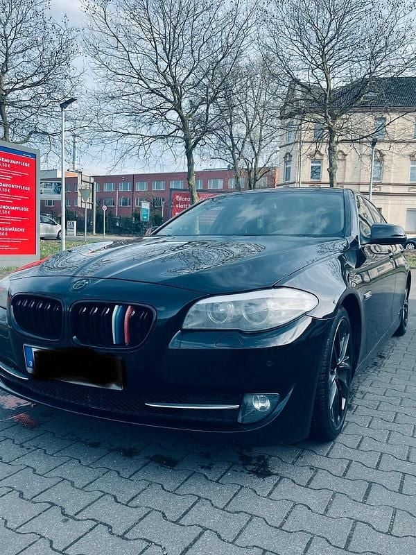 Gebraucht BMW 520 184 PS (135 kW) 2011 Schwarz Limousine
