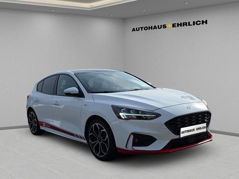 Gebraucht Ford Focus ST-Line 182 PS (133 kW) 2019 Weiß Limousine