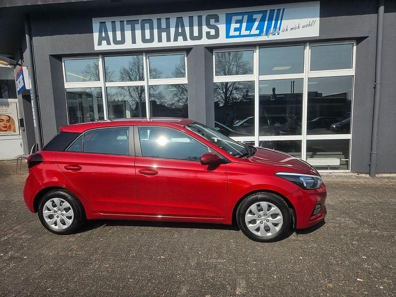Gebraucht Hyundai i20 Active 101 PS (74 kW) 2020 Rot Kleinwagen