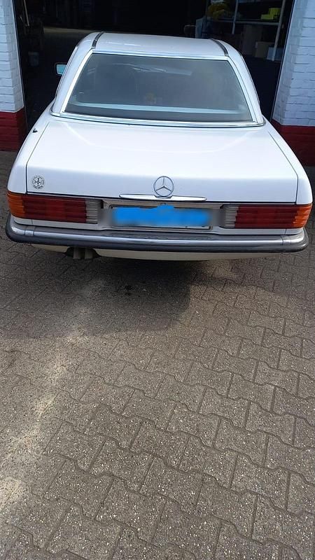 Weiß Gebraucht 1988 Mercedes SL300 Cabrio | 23.549 € - Bild 1/4