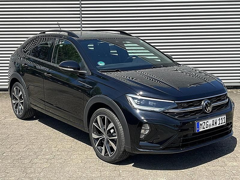 Gebraucht VW Taigo R-line 110 PS (80 kW) 2023 Deep black perleffekt (metallic) SUV