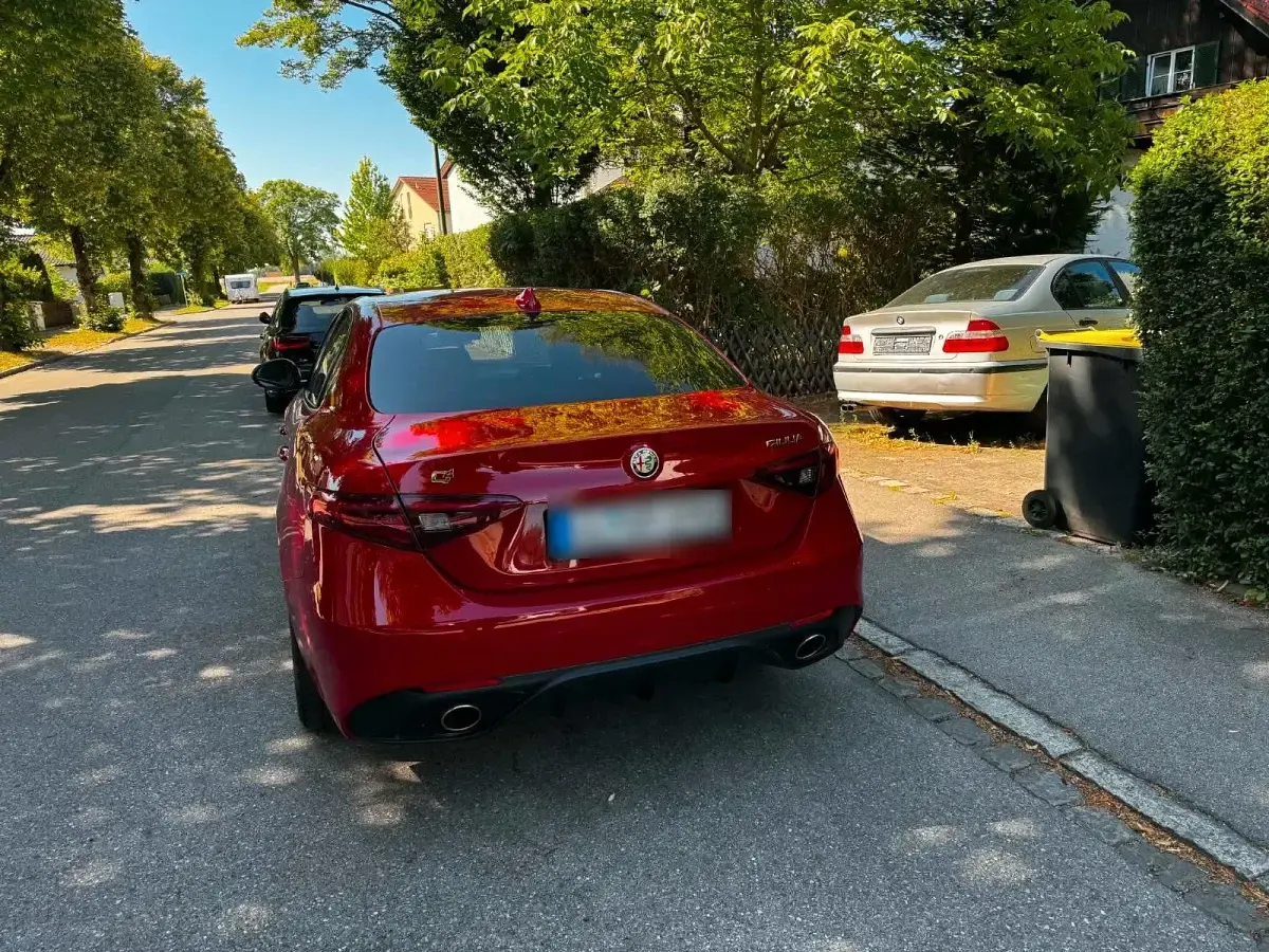 Gebraucht Alfa Romeo Giulia 209 PS (153 kW) 2018 Rot Limousine