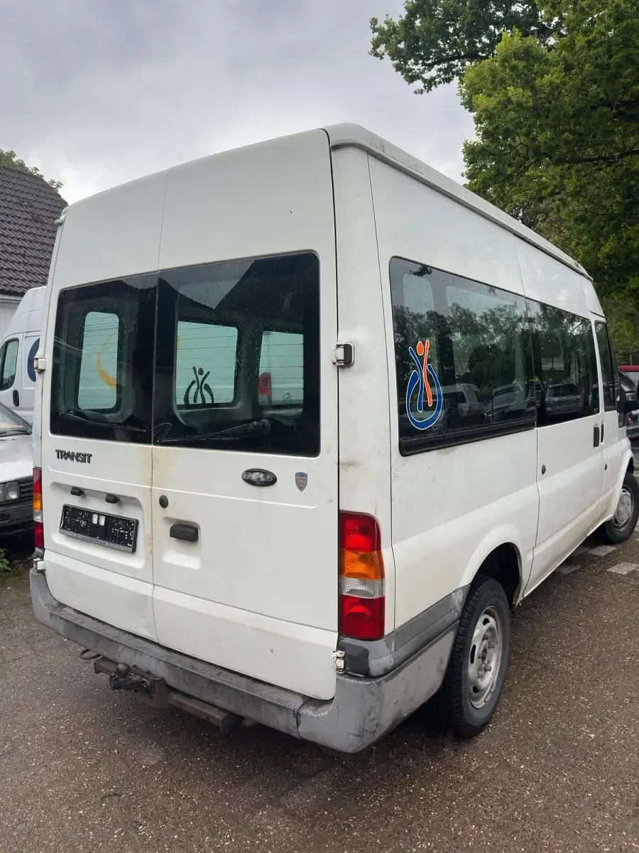 Używany Ford Transit 101 KM (74 kW) 2002 Biały Minivan