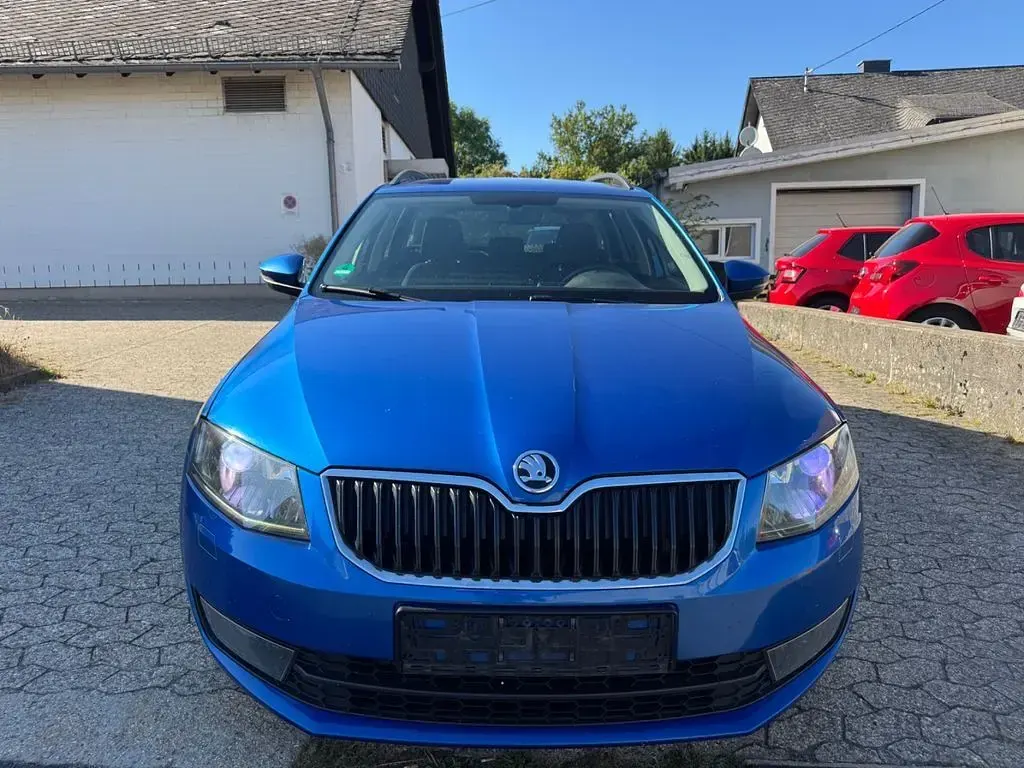 Gebraucht Skoda Octavia Joy 150 PS (110 kW) 2016 Blau Kombi