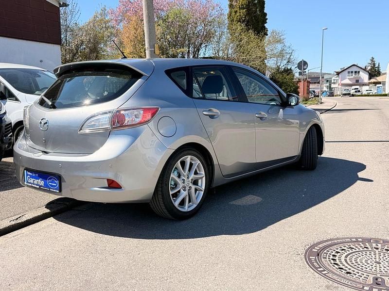 Gebraucht Mazda 3 Edition 105 PS (77 kW) 2012 Silber Limousine