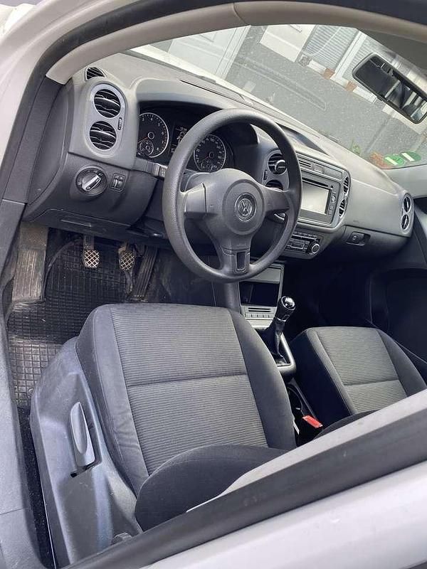 Gebraucht VW Tiguan Trendline 123 PS (90 kW) 2011 Weiß SUV