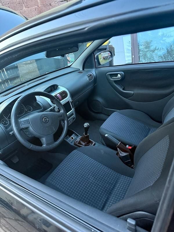 Gebraucht Opel Corsa 89 PS (65 kW) 2005 Schwarz Kleinwagen