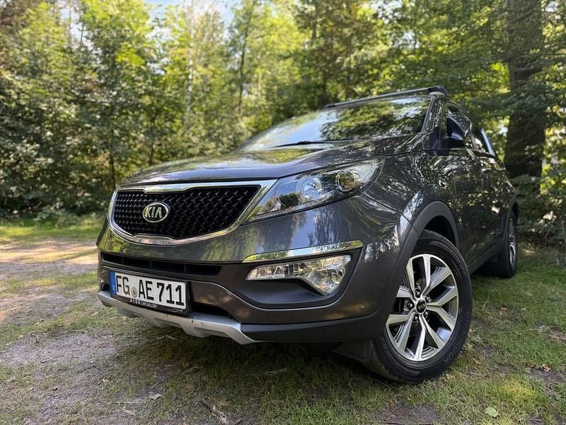 Grau Gebraucht 2014 Kia Sportage Vision SUV | 10.250 € (Guter Preis) - Bild 1/4