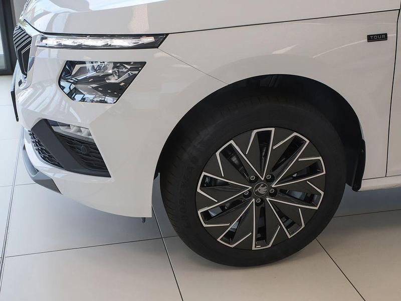 Neu Skoda Kamiq Selection 95 PS (69 kW) 2025 Weiß SUV