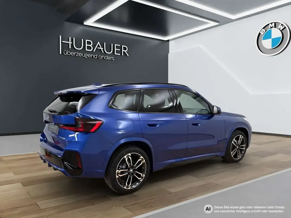 Neu BMW X1 M Sport 163 PS (119 kW) 2025 Blau SUV