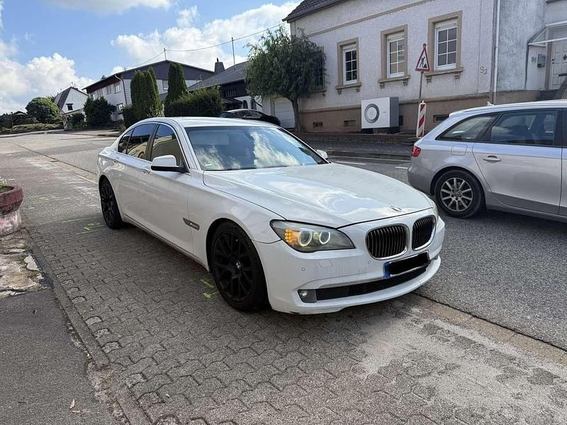 Gebraucht 2012 BMW 730 Limousine | 9.000 € (Fairer Preis) - Bild 1/4
