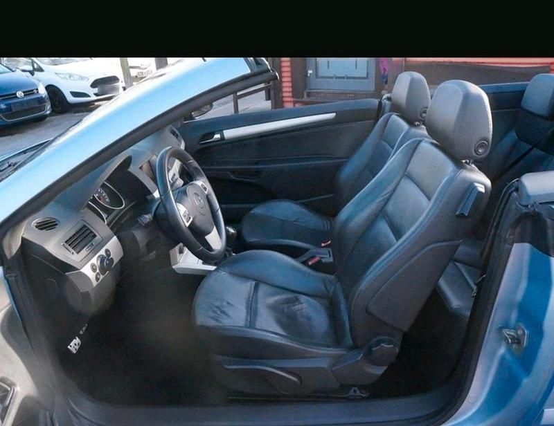 Gebraucht Opel Astra Cabriolet 140 PS (102 kW) 2007 Blau Cabrio